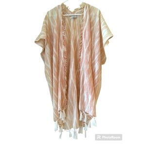 Subtle Luxury Peach White Kimono Beach Cover Up sz M/L Fringe Open Front EUC